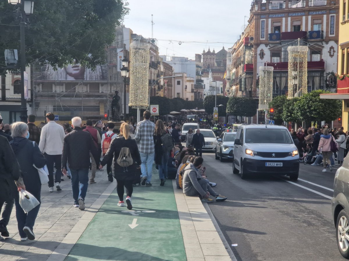Pasión de Sevilla tweet media