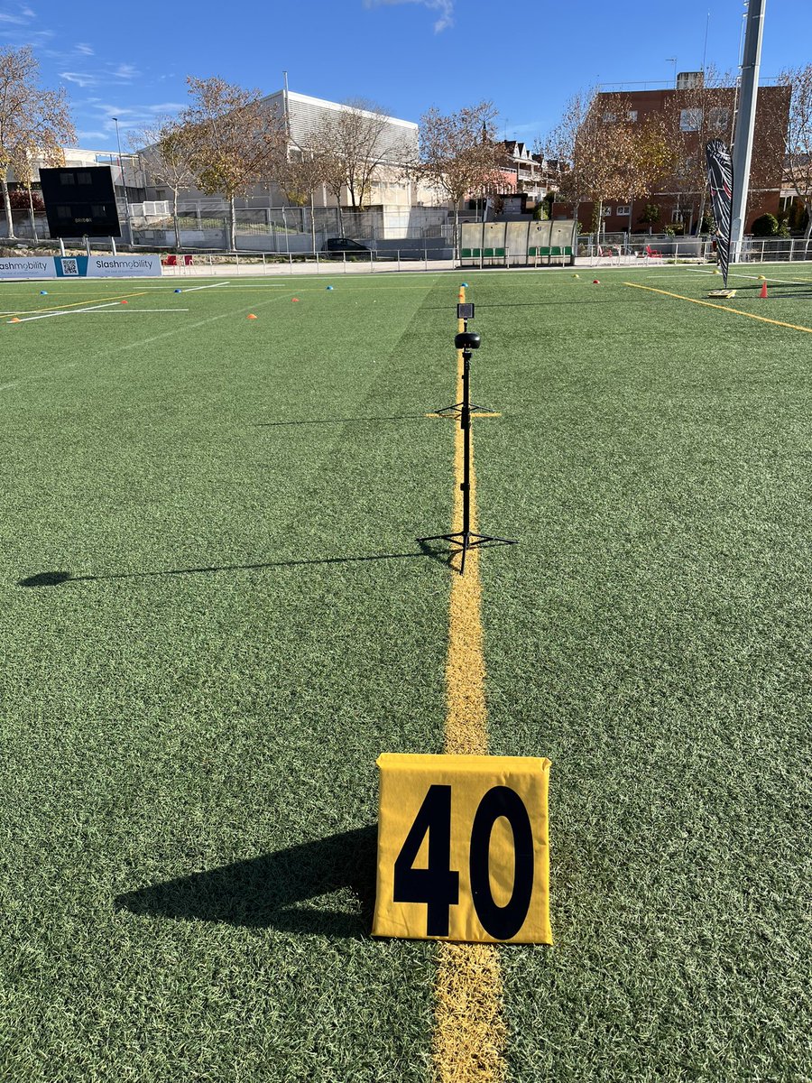 AlvaroRRY's tweet photo. Hemos venido a la Combine de @MadridBravos para probarnos y ver cómo estamos físicamente en comparación con un jugador NFL https://t.co/R5cE3VPIJU