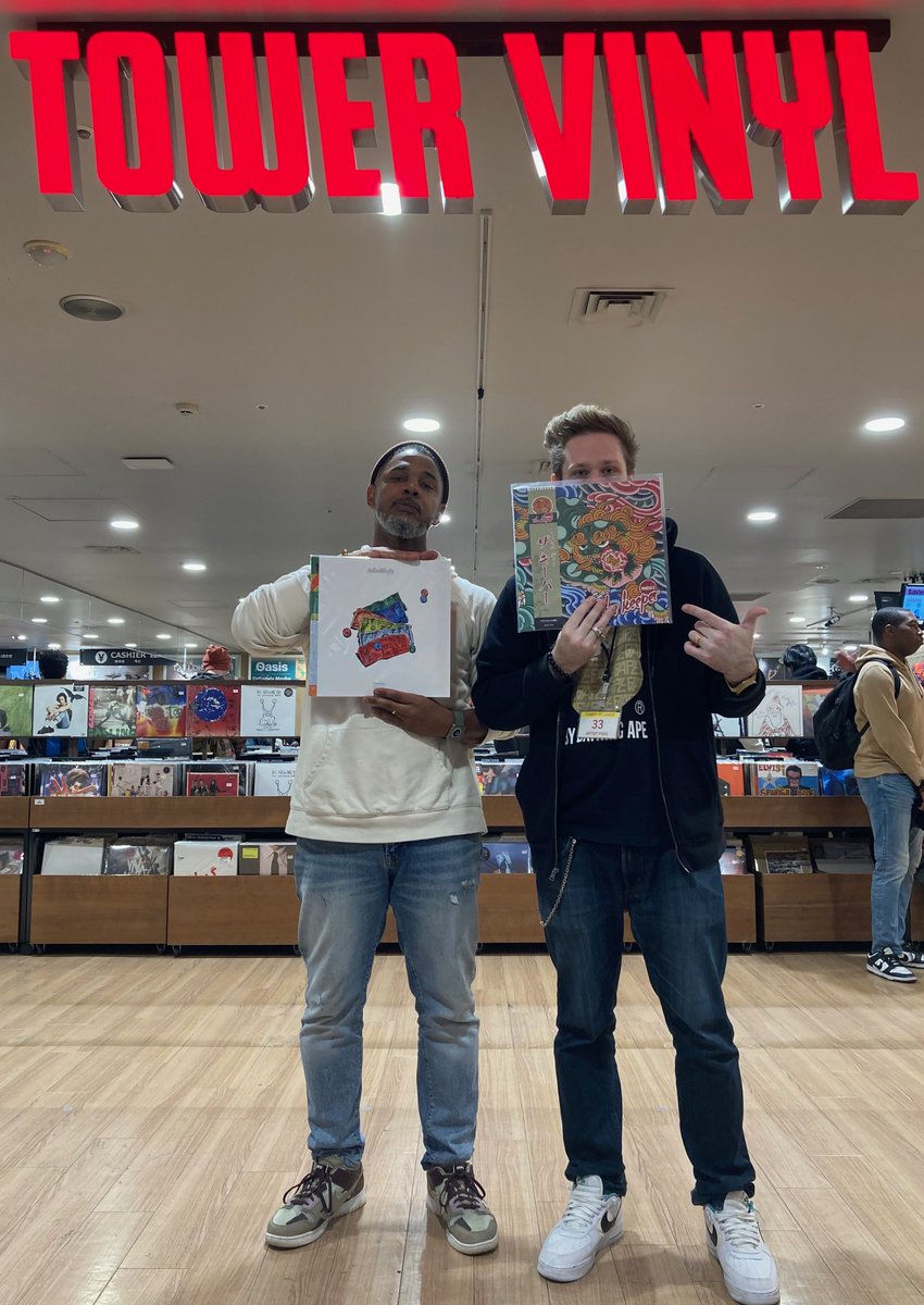 towervinyl's tweet photo. 【#タワ渋HIPHOP】
Jazzy/Lo-Fi HIPHOPの立役者🎤🎧

#Substantial さんと #MarcusD さんのインストアイベント大盛況で終了いたしました🎶

#Nujabes クラシックの連続に世界中の方々が一つになる素晴らしいイベントでした🌎

ご参加いただいた皆様ありがとうございました!!(JOE) https://t.co/DJt0sbB24o