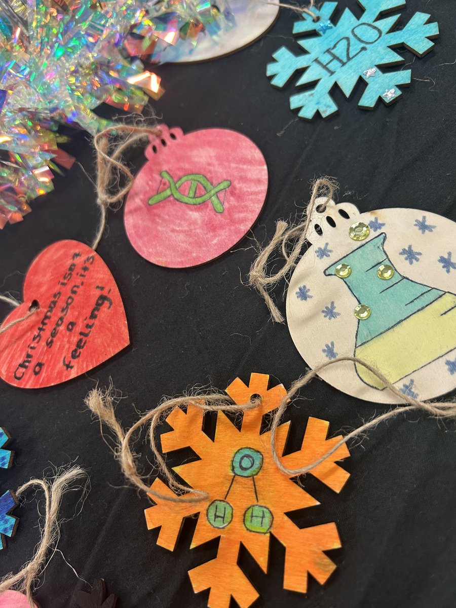 St Maurice's Science tweet media