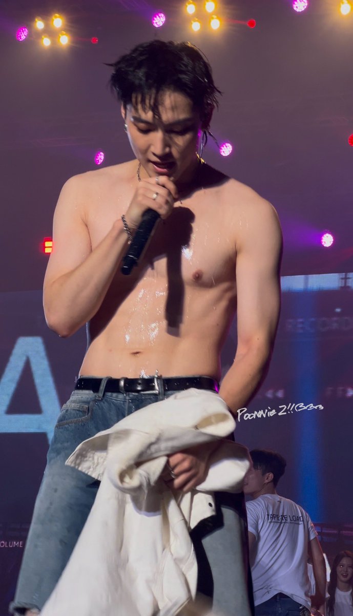 poonniez's tweet photo. เอาอะไรมาอากาศหนาว แจบอมฮอตจนเกาหลีร้อนแล้วค่ะ 🔥🔥🔥🫠🫠

#JAYB #제이비 #GOT7 #갓세븐
#TAPERELOADINSEOUL 
#JAYB_TapeReload
@jaybnow_hr https://t.co/X94r1REVMi