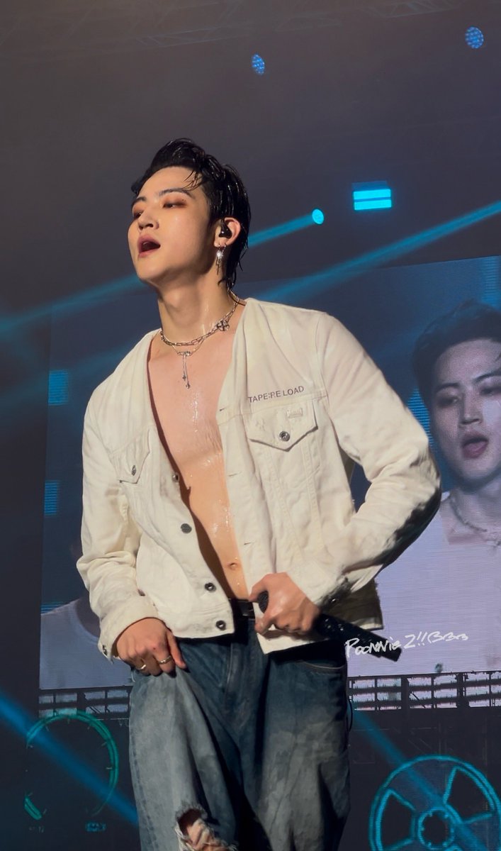 poonniez's tweet photo. เอาอะไรมาอากาศหนาว แจบอมฮอตจนเกาหลีร้อนแล้วค่ะ 🔥🔥🔥🫠🫠

#JAYB #제이비 #GOT7 #갓세븐
#TAPERELOADINSEOUL 
#JAYB_TapeReload
@jaybnow_hr https://t.co/X94r1REVMi