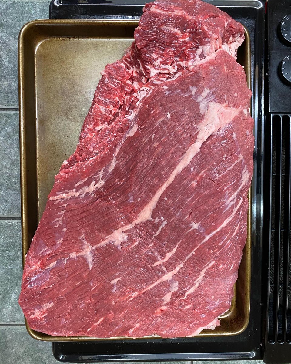 TX_Wines's tweet photo. 36 hour dry aged 18 lbs. prime cut Texas brisket on the smoker for an overnight rolling session. Sucklebusters 1836 & SPG with beef tallow binder.
#texasbrisket
#sucklebusters
#sucklebusters1836
#sucklebustersspg
#beeftallow https://t.co/bupFfFW7XE