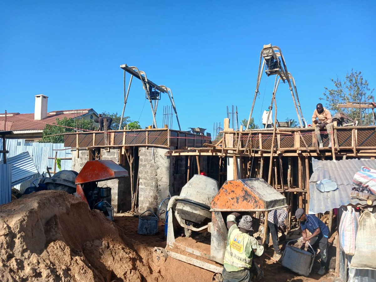 biutech's tweet photo. Leo ilikuwa ile siku Jenga na Biutech project ltd 
0725700458. https://t.co/DrdAN0yeHK