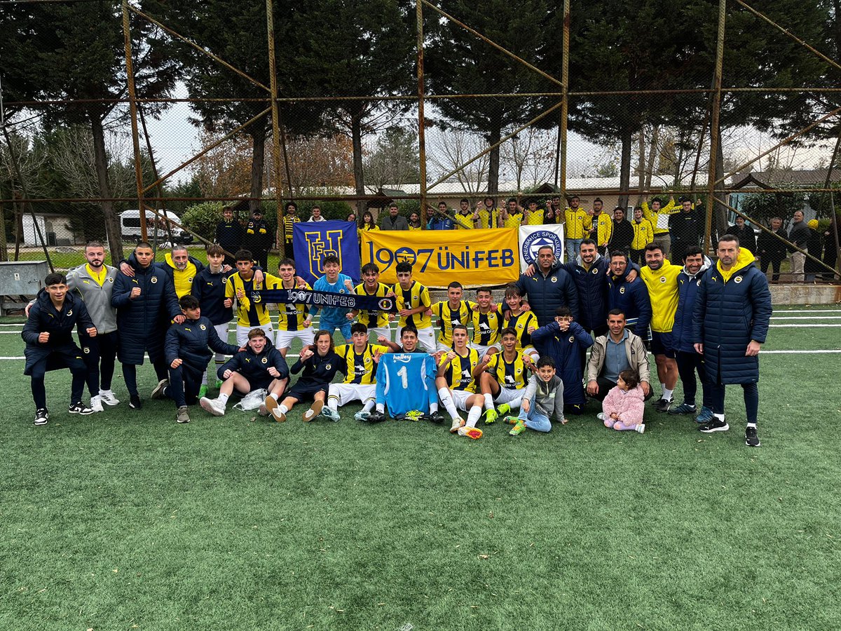 UFBKocaeli's tweet photo. -07.12.24-
SEN SAHADA BİZ TRİBÜNDE
Kocaelispor U15 0-3 Fenerbahçe U15 https://t.co/AYBsyNdQHC