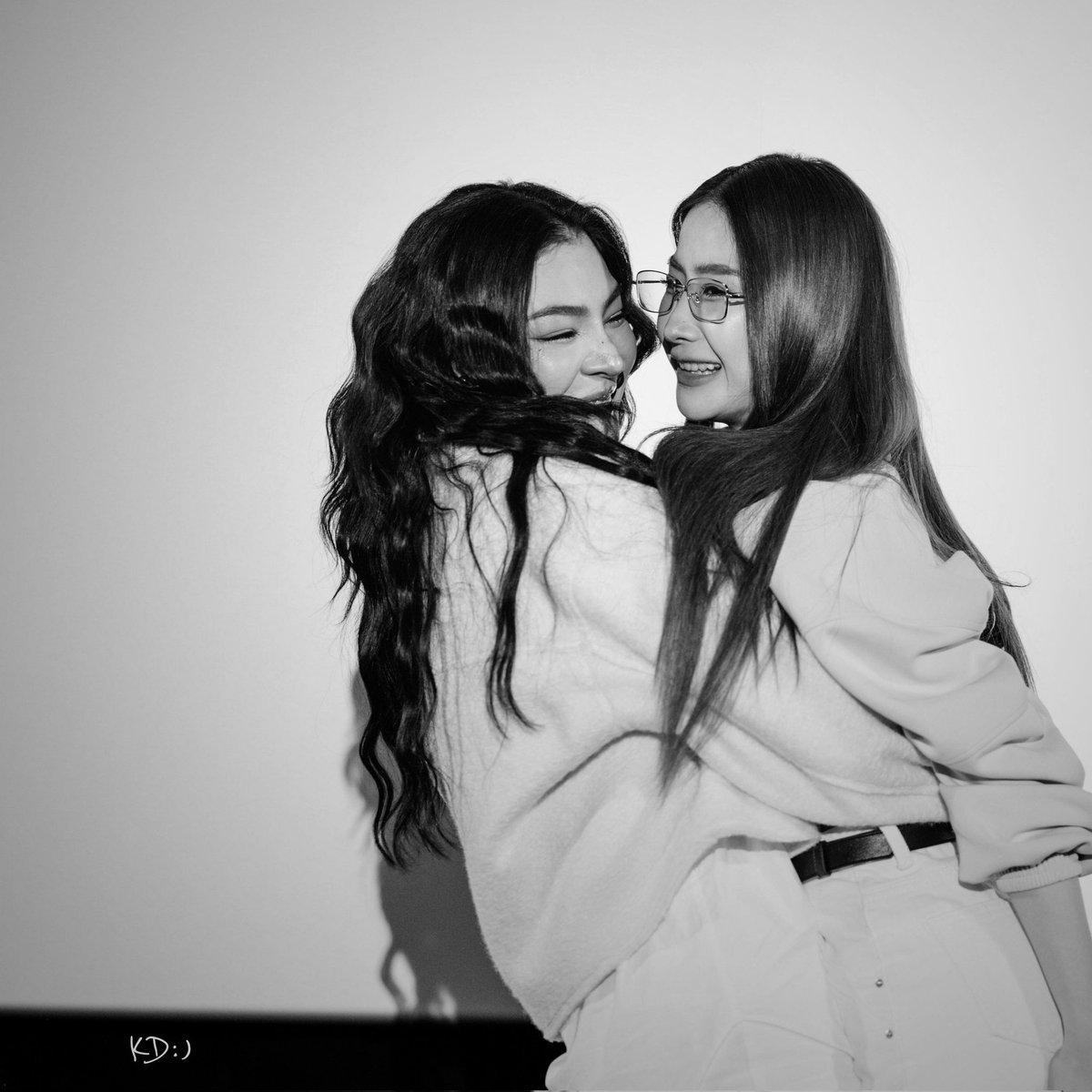 _mjgarciaaaaa's tweet photo. happiness looks really good on them 🥺❤️

FAYEYOKO FM CAMBODIA
#1STGLFAYEYOKOINPP https://t.co/3Ue2NsFLey