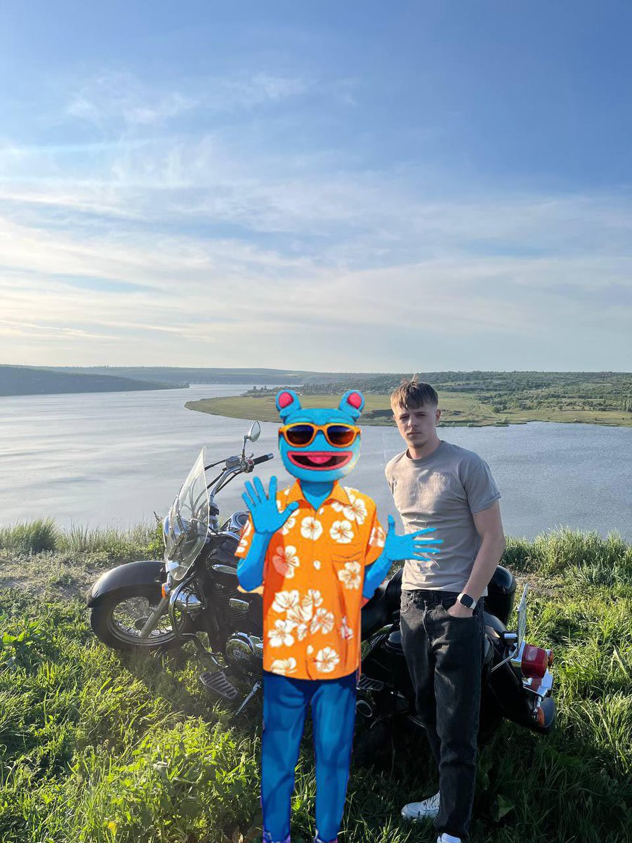 CryptoPopReal's tweet photo. Better with my Homie $BRETT than $HOES

Study Rich, Study $BRETT 
@BasedBrett https://t.co/QMpfvBdZH3