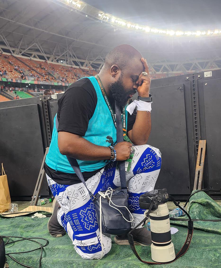 Bus don tear my trousers 😭😭😭