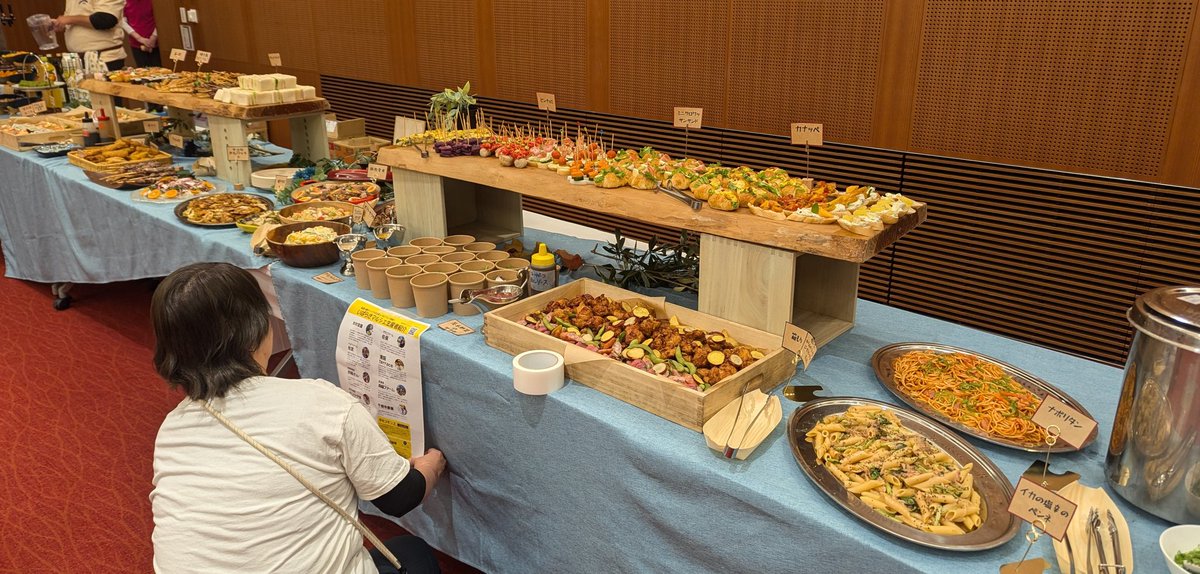 本日の懇親会はキッチン花子さんにケータリングをお願いしました。素晴らしかったです！！！