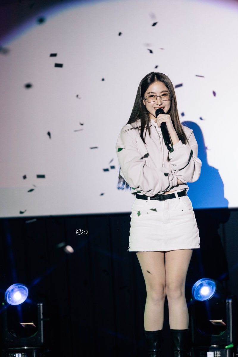 KonD___'s tweet photo. คนเก่ง~🎤🎶🐹🫧

FAYEYOKO FM CAMBODIA
#1STGLFAYEYOKOINPP 
#YokoApasra 
#FayeYoko https://t.co/KmHNtzVMfy