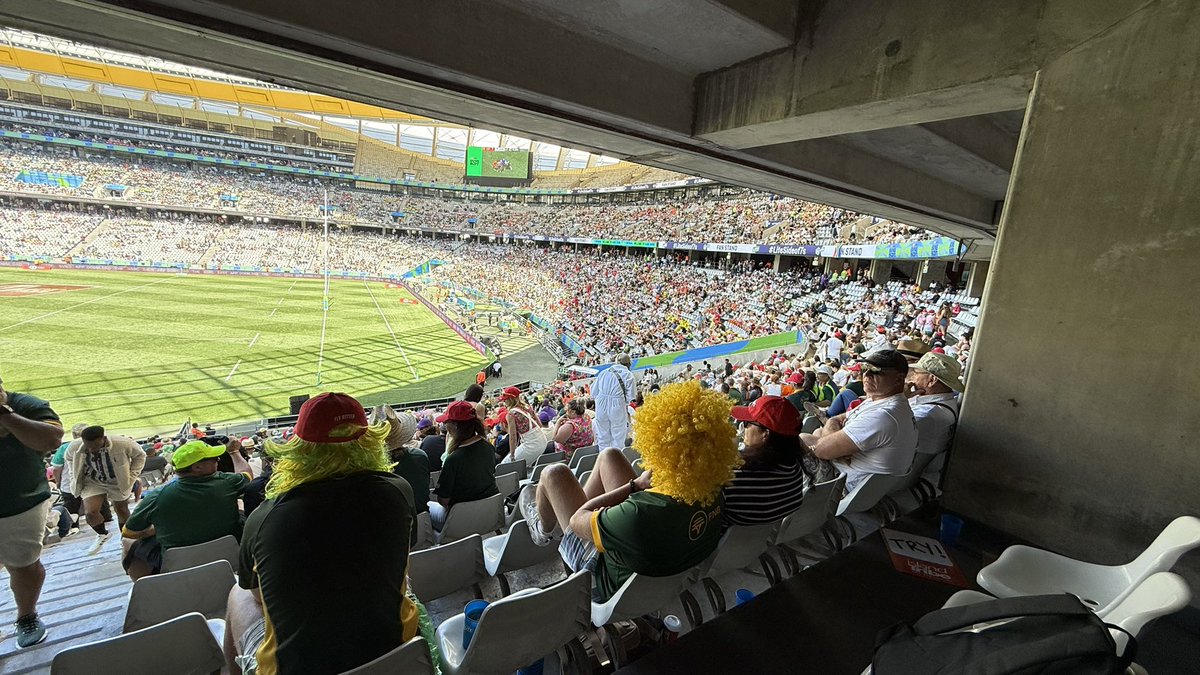 ricardomackenzi's tweet image. The gees at the @SVNSSeries is amazing! Well done Cape Town for coming out! 

#PoweredByUnity #ItsAWholeVibe