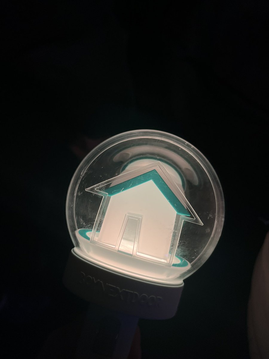 우리가 가진 가장 밝은 빛을 모아