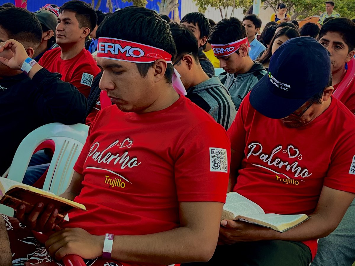 AdventistasANoP's tweet photo. 🔰 Mensajea de la Dr. Rosana Alves “Cobardía es símbolo de falta de fe, debes tener una fe viva”🙏 #RID #NuevasGeneraciones https://t.co/6sYVpd2cbL