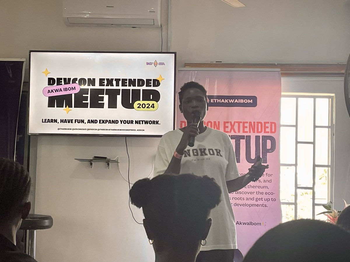 HenryDFoodie's tweet photo. First speaker, Agatevure Glory at DEVCON EXTENDED MEET UP 2024 @ AfricInnovate
#ethakwaibom #ethereum #devcon2024 #DevCon
#devconbangkok https://t.co/YTSQ1nO4vJ