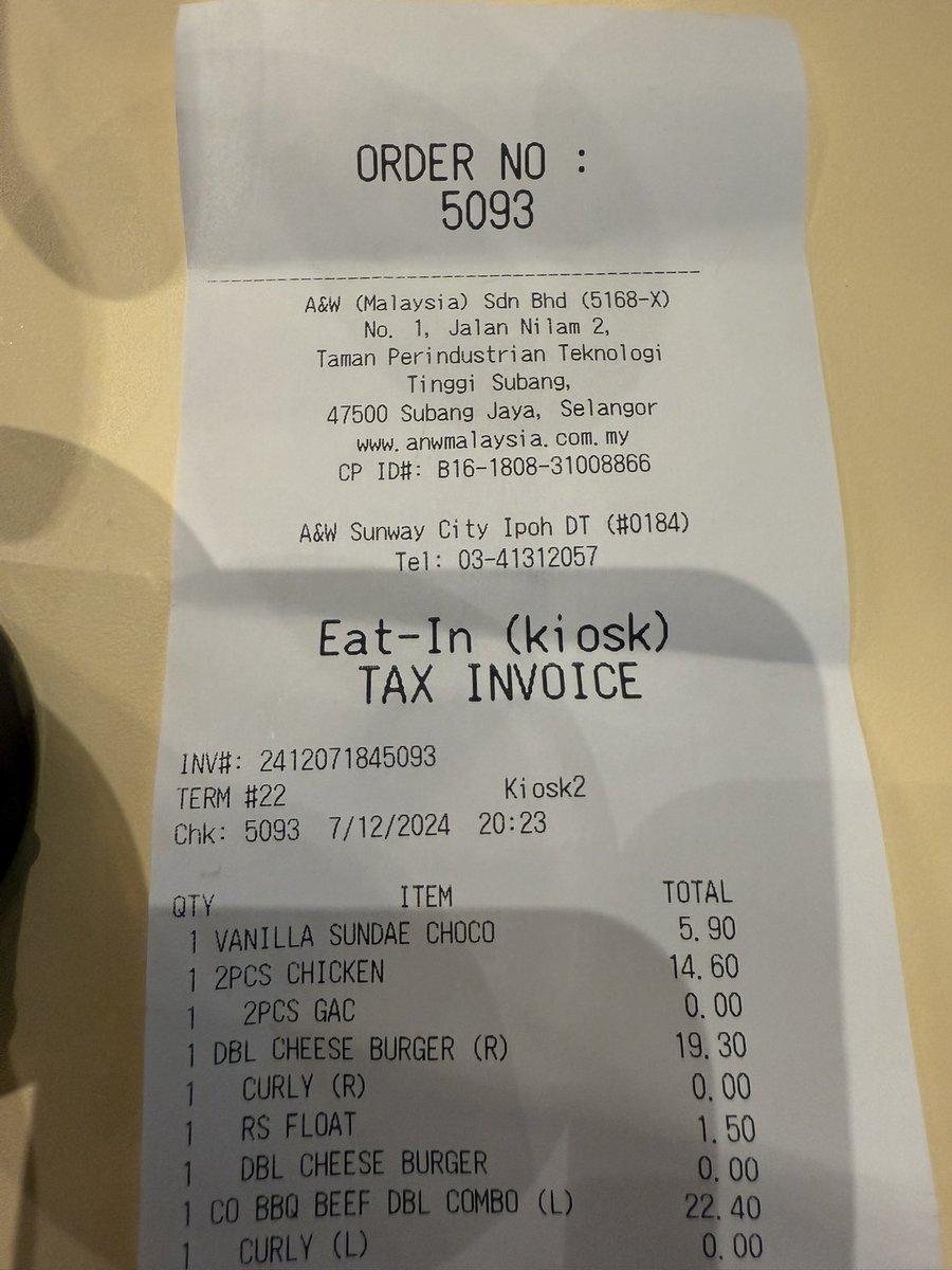firdpoyo's tweet photo. @anwmalaysia Sunway City Ipoh boleh tahan harga sundae dgn size https://t.co/uBdEaB7hF6