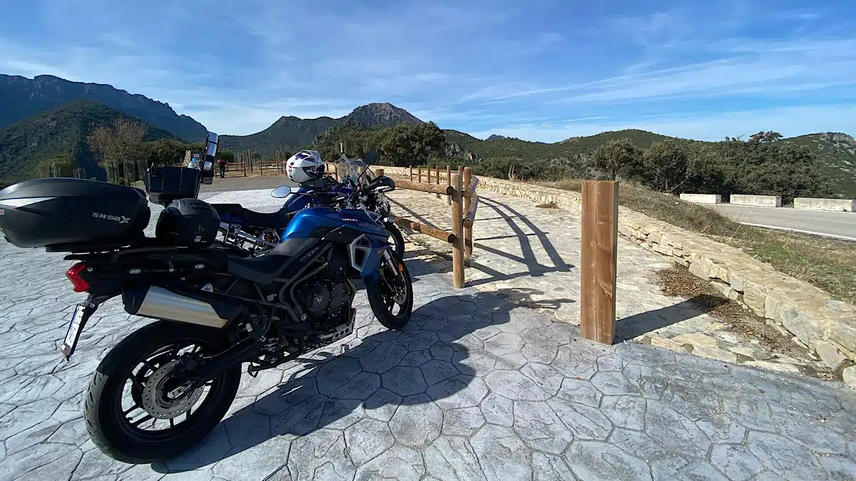 GAndalusie's tweet photo. Het ultieme motorrijden gevoel... Andalusië ontdekken op je eigen motor. Diverse organisaties bieden een motorarrangement aan in Andalusië op je eigen motor https://t.co/Pwp59xlHX2 https://t.co/MCWlseoe8D