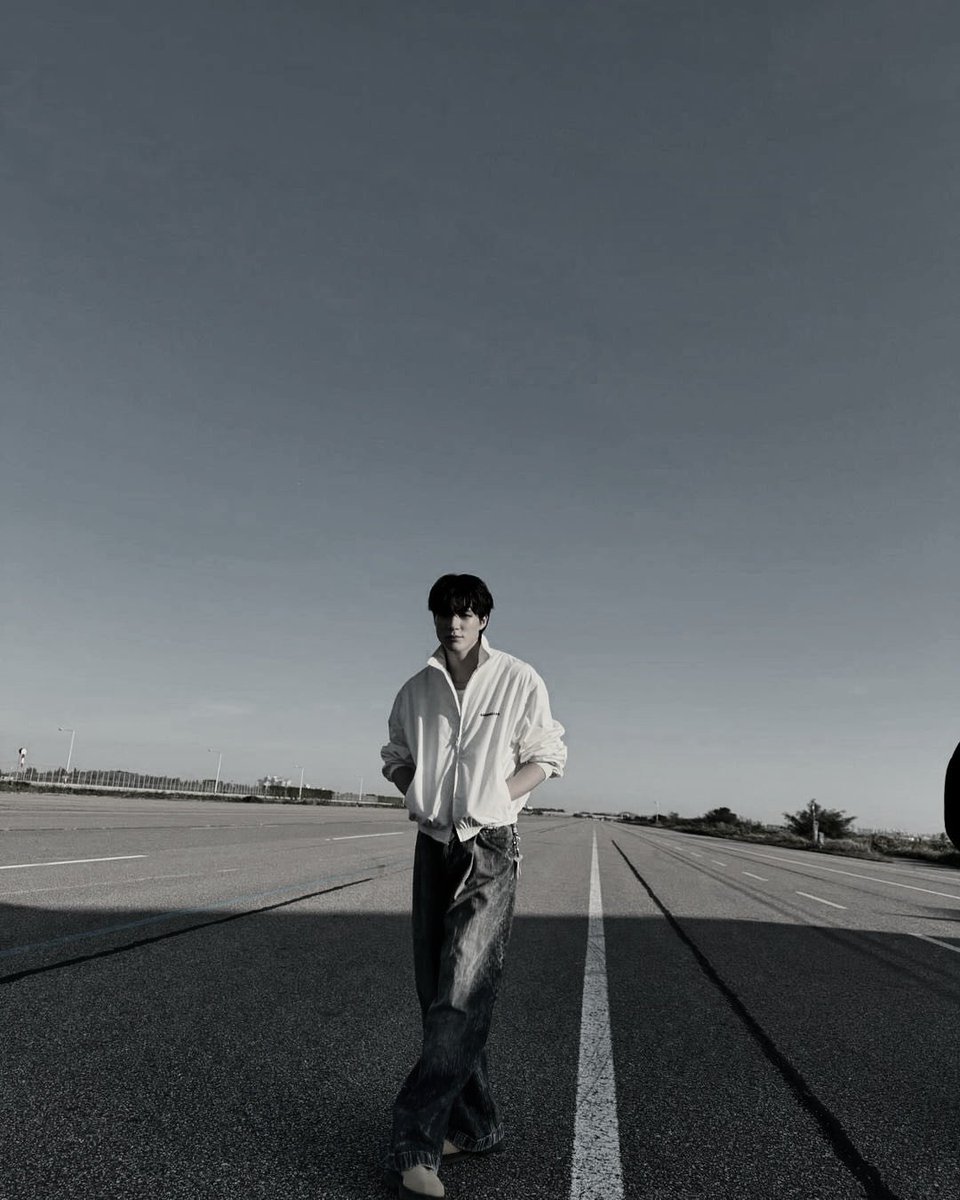 ofAntonn's tweet photo. runways: the threshold where dreams take flight and stories land. https://t.co/WGww6iAy4K