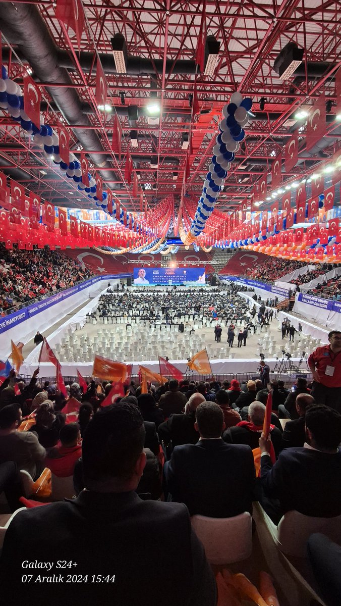 celalceliknrt's tweet photo. Cumhurbaşkanımız ve Genel Başkanımız Sayın Recep Tayyip Erdoğan'ın katılımlarıyla Gaziantep 8. Olağan Kongremizdeyiz.  
Cumhurbaşkanımız, Genel Başkanımız Sayın @RTErdogan’ı bekliyoruz.   #AkParti #Gaziantep https://t.co/6rIifKIHd0