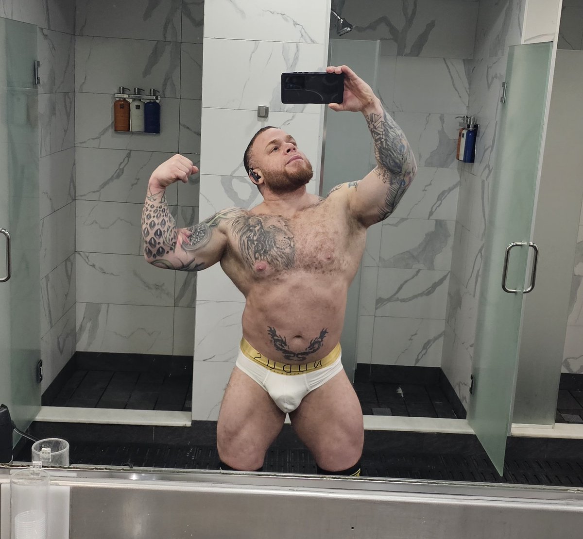 Nice Legs , Azz . Work out
