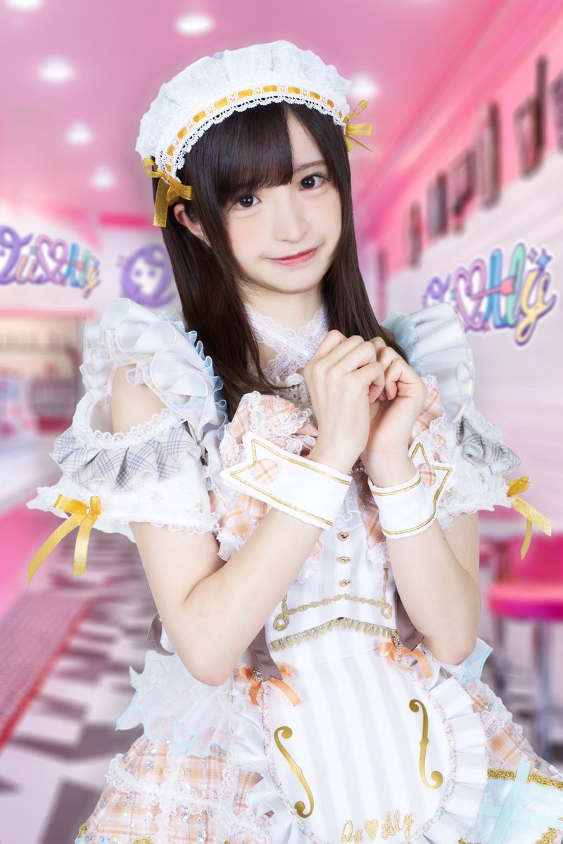 qualy_info's tweet photo. - ̗̀  新アー写公開①   ̖́-

୨୧┈┈┈┈┈┈┈┈┈┈
🧡笑原心恋（えみはらここ）
🧡オレンジ
🧡笑顔いっぱい腹（原）いっぱい！

@QuAly_COCO
┈┈┈┈┈┈┈┈┈┈┈୨୧

当アカウントフォローの上、
RP &いいねで抽選で各日1名様に
新衣装でのワイドチ��キプレゼント🎁

next member 12.8.sun 22:00...

#キュアリー
