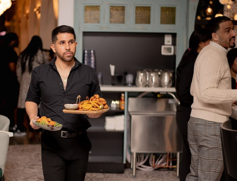 WashTone's tweet photo. 🎉 Grand Opening Alert! 🎄

TopMix Bar Cambridge is now open in Alewife, Cambridge!

🍹 Warm vibes, family-friendly, &amp; unforgettable specialty drinks.

📍 Stop by &amp; feel the magic! @TopMixBar

#ShopLocal #TopMixBar #WashToneMedia https://t.co/tpM2ZrHvzi