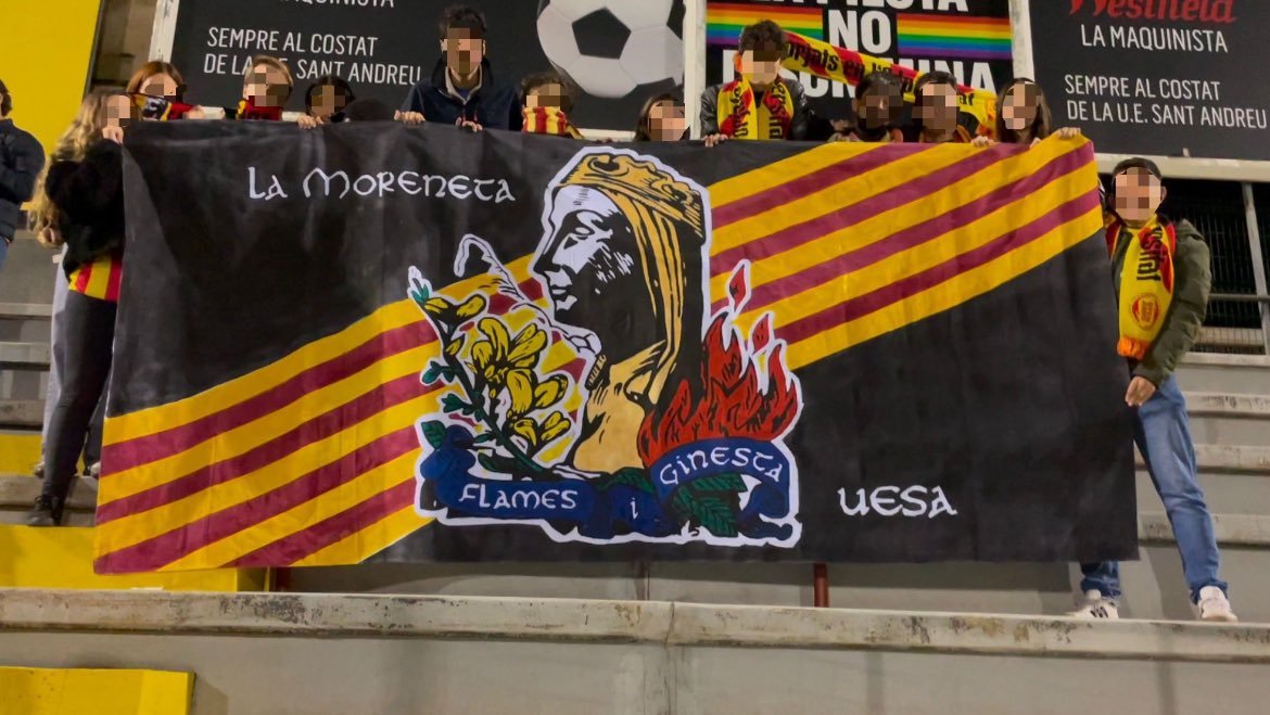 CatGrada's tweet photo. Aquesta temporada s'ha estrenat la Penya La Moreneta de la UE Sant Andreu. https://t.co/JHkkbPbiMV
