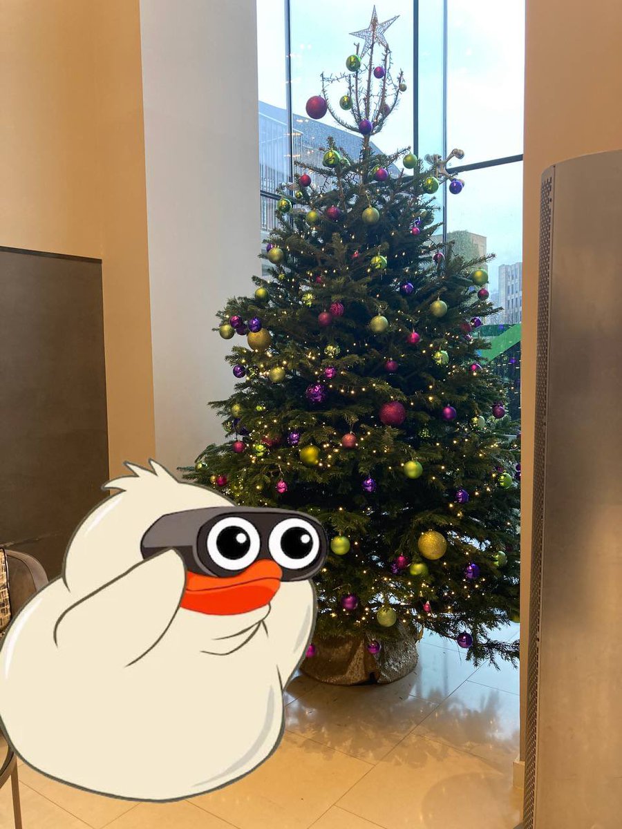 GM GM 

CHRISTMAS is getting close and So is fren season 

HODL tight.