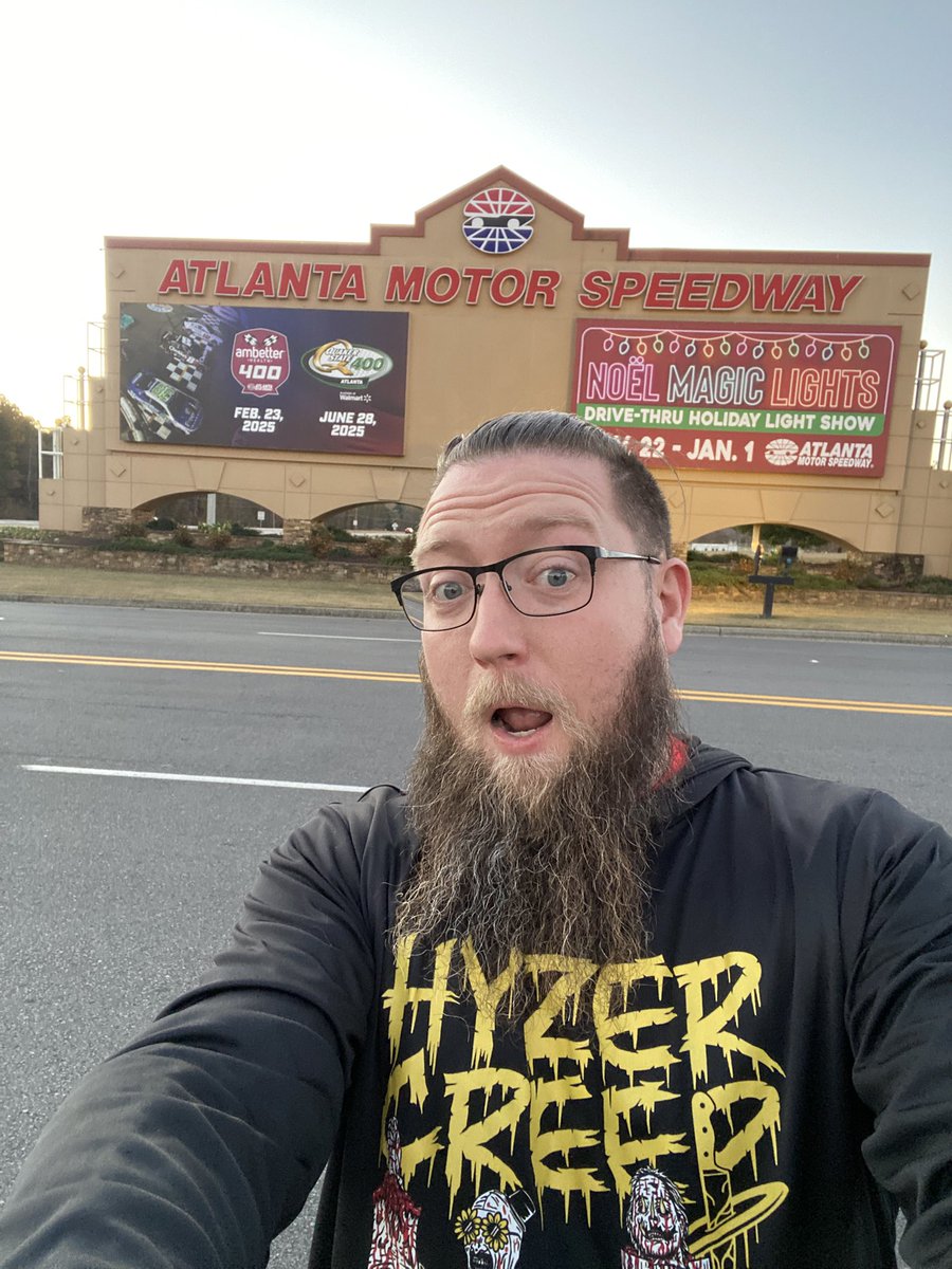 LDrewit's tweet photo. Itβs cold but that ainβt gonna stop me! Also whenever I head to play in Griffin, I have to stop at one of the happiest places on Earth! #letsdrewthis #hyzercreepdiscgolf #teamfullblastdg #teamteeboxsox #AMS @ATLMotorSpdwy https://t.co/WfotvQs2Ix