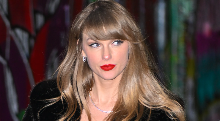 AboutMusicYT's tweet photo. Most streamed female artists on Global Spotify (06/12):

1. Taylor Swift
2. Ariana Grande
3. Billie Eilish
4. Rosé
5. Sabrina Carpenter https://t.co/cM19cj7YLB