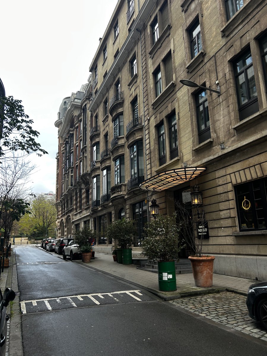 Brussels - one of the few places that can pull off East Berlin under the GDR and fin de siècle Europe in 180degrees