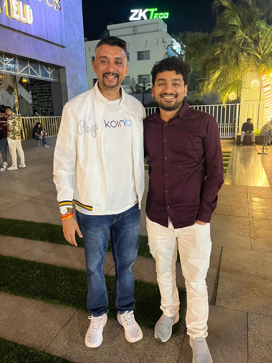 Dhruv4Ai's tweet image. Wrapping up India Blockchain Week 2024 on a high note!
Had amazing discussions with Representative of Koinbx , ICP , Republic of Liberland, and Yuvank (CEO of Sifra) on driving innovation in AI and Web3.
Excited for Neurolov's journey in decentralized tech!
#AI #IBW2024 #web3