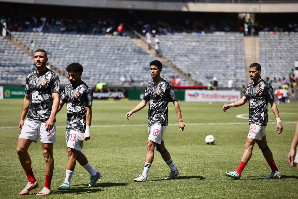 ⏰ 10’ 

AS Maniema 🇨🇩 0-0 Raja Club Athletic 🇲🇦

Orlando Pirates 🇿🇦 0-0 Al Ahly 🇪🇬

#TotalEnergiesCAFCL 
#CAFCLwithMicky