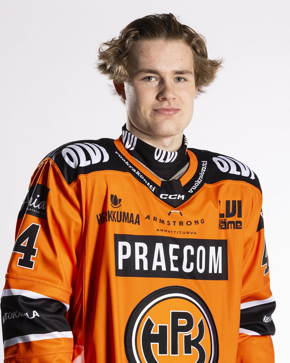 Tänään on se päivä, kun pienen pojan unelma käy toteen. Oliver Kopiloff pukee ylleen oranssin HPK:n liigapelipaidan ja vielä seuran 95-vuotisjuhlaottelussa. 🧡

#HPK #Liiga #Hämpton #rakkaudestalajiin
