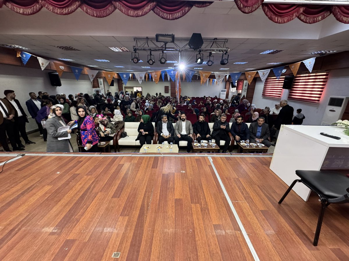 resit_umay's tweet photo. Ak Parti Eğil İlçe 7.Olağan Kadın Kolları Kongremizde yeniden İlçe Başkanlığına seçilen @Ucarboran ve yönetimini tebrik ediyor bundan sonraki süreçte kendilerine başarılar diliyorum.

Allah birliğimizi beraberliğimizi ve kardeşliğimizi daim eylesin.

Umudun,İcraatın ve geleceğin adıdır AK PARTİ
@erkankandemir 
@MSErdinc 
@yukselmuslum27 
@RasitOcak 
@seydaoglufirat 
@Ucarboran 
@harunpolat021