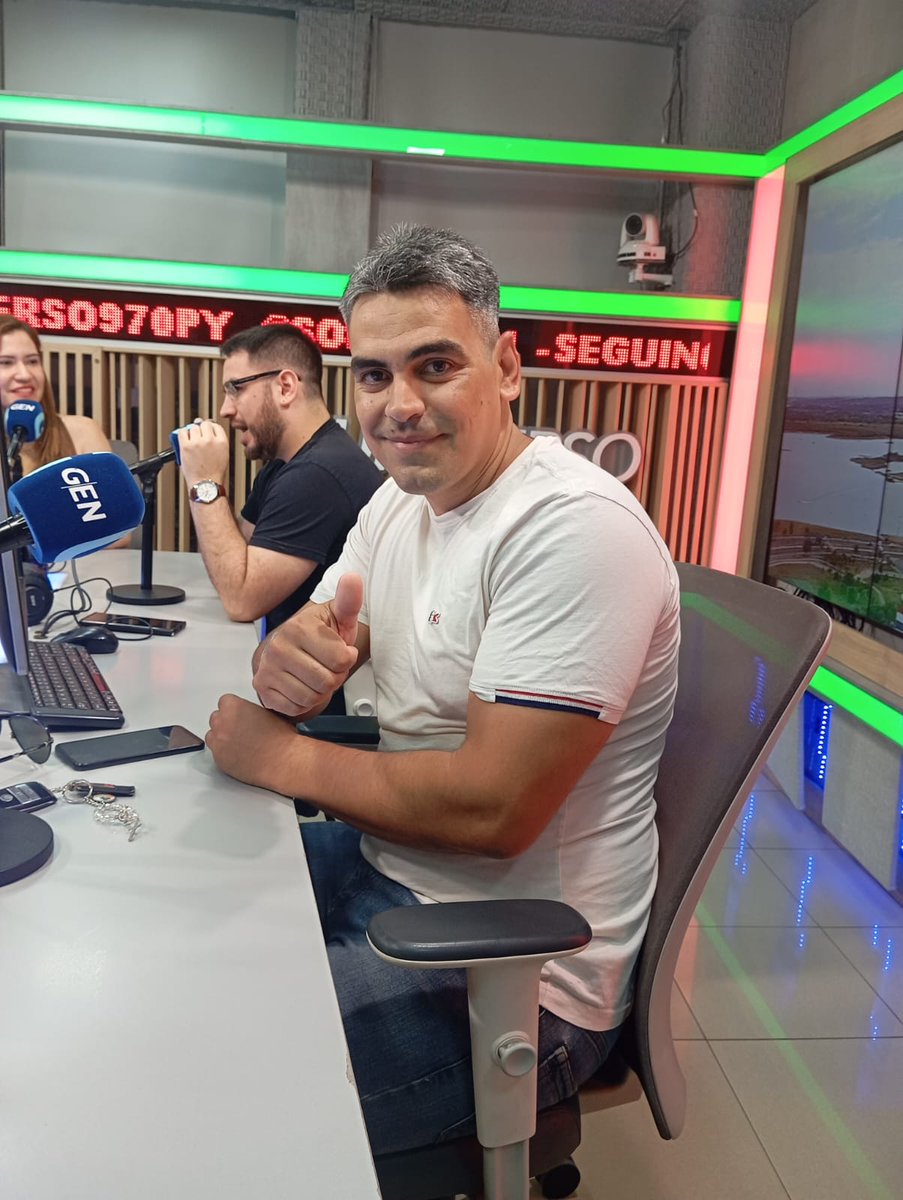 Universo970py's tweet image. #EnEstudios | Hoy nos acompañan en 🤩 &quot;El Crédito no es un monstruo, es tu mejor aliado&quot;: Luis Reyes, gerente Comercial de Bicsa; Mario Balbuena, director de Relaciones Interinstitucional y Gubernamentales de la Municipalidad de Asunción; y Gabriel Chamorro, gerente de Tecnología…