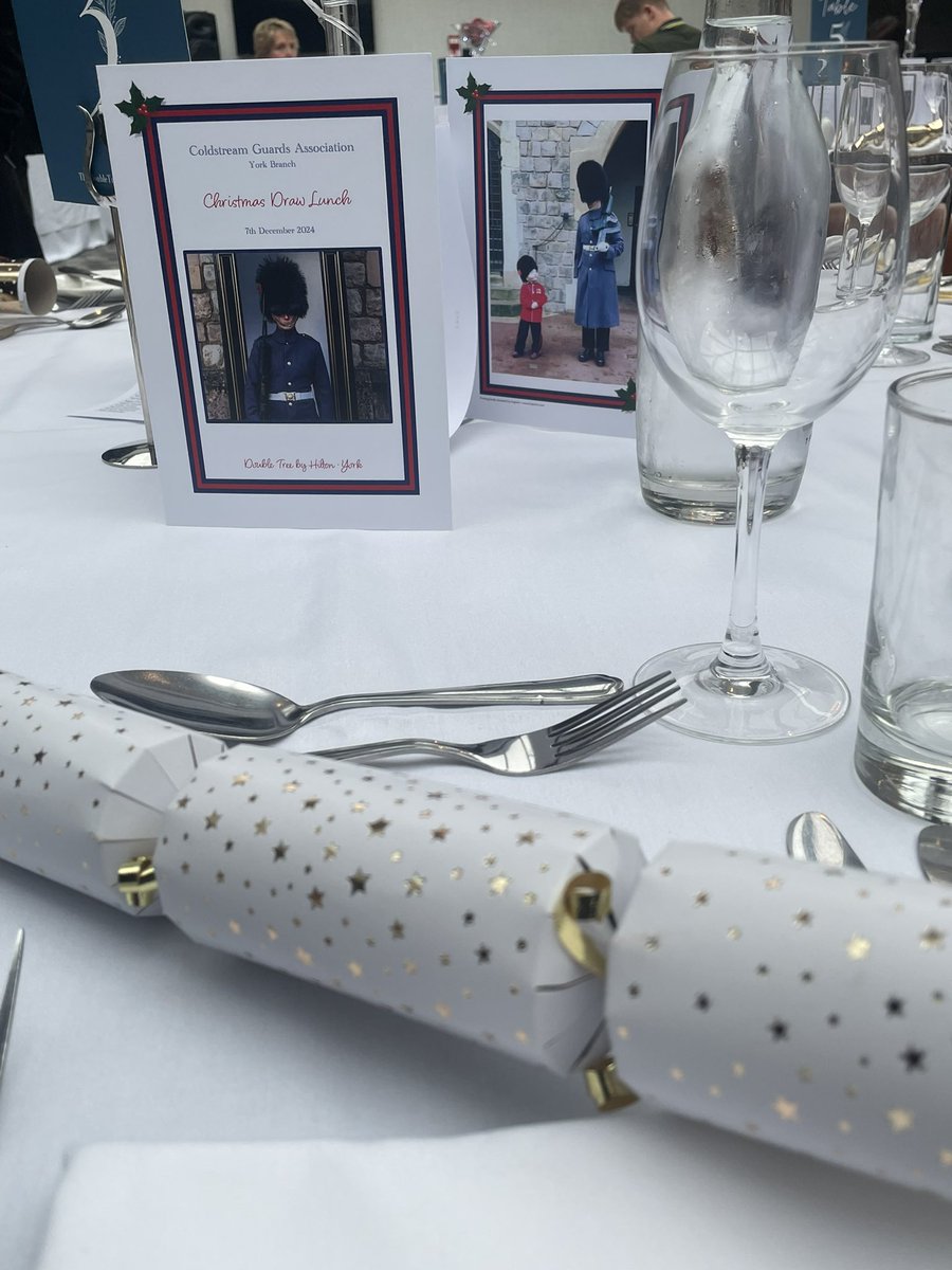 ClareJo38774709's tweet image. At the York branch #ColdstreamGuards Christmas lunch today - love the pictures on the front of the menus - especially the mini Coldstream soldier boy 💂🏻