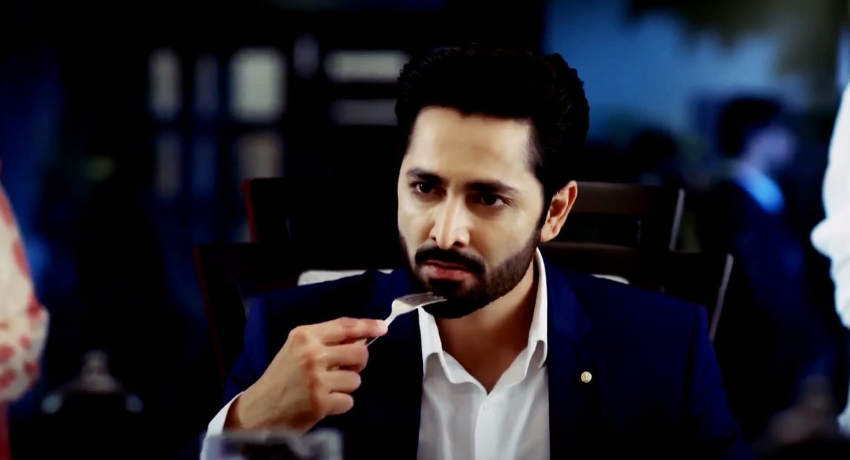 danibaflower's tweet photo. 🔥 T E N S I O N 🔥
#Deewangi #DanishTaimoor #HibaBukhari https://t.co/h4nM2s75jT