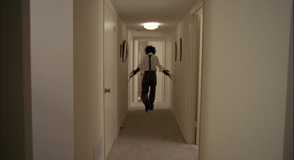 TimBurtonDaily's tweet photo. Tim Burton’s “Edward Scissorhands” was released on this day 34 years ago. https://t.co/UDoQwOeAvk