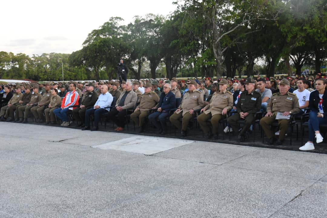 Partido Comunista de Cuba (@partidopcc) on Twitter photo En el Cacahual se conmemoró el Aniversario 128 de la caída en combate de Antonio Maceo y de su ayudante Panchito Gómez Toro al igual que el Aniversario 35 de la Operación "Tributo". La ceremonia estuvo encabezada por <a href="/DiazCanelB/">Miguel Díaz-Canel Bermúdez</a> y <a href="/DrRobertoMOjeda/">Dr. Roberto Morales Ojeda</a>. #UnidosXCuba En el Cacahual se conmemoró el Aniversario 128 de la caída en combate de Antonio Maceo y de su ayudante Panchito Gómez Toro al igual que el Aniversario 35 de la Operación "Tributo". La ceremonia estuvo encabezada por <a href="/DiazCanelB/">Miguel Díaz-Canel Bermúdez</a> y <a href="/DrRobertoMOjeda/">Dr. Roberto Morales Ojeda</a>. #UnidosXCuba