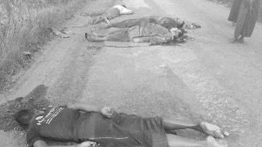 zawmoethant71's tweet photo. The #SAC's troops arrested 4 people from #ChaungGwa village OakFo Twp on Dec6,was killed overnight &amp;dumped their bodies near the village, #DuYa from 3802 battalion Tharawaddy district told.

https://t.co/TVGjzzuw5s
#2024Dec7Coup
#AirBus2AirStrikes
#WhatsHappeningInMyanmar https://t.co/3NceLKmnLa