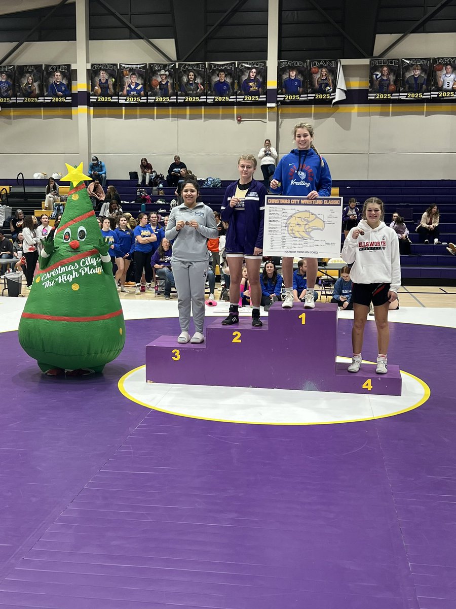 RHS Lady Bronco Wrestling tweet media