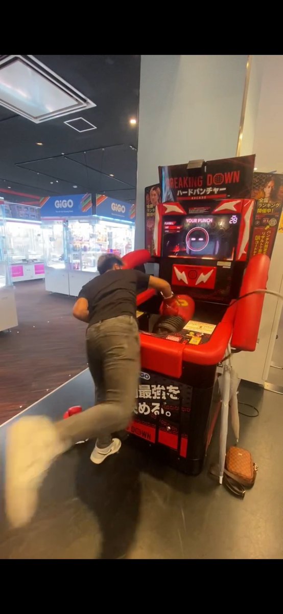 結構前にパンチングマシーンしにいったけど110やったわはよこの剛腕振りまわしたい
<a href="/breakingdown_jp/">BreakingDown / ブレイキングダウン</a>