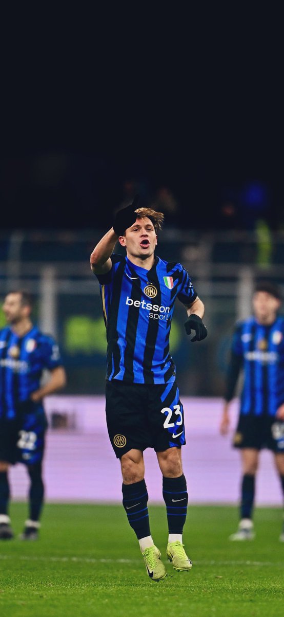 FCIMwallpapers's tweet image. Tris ⚫️🔵

#ForzaInter #InterParma #Dimarco #Barella #Thuram