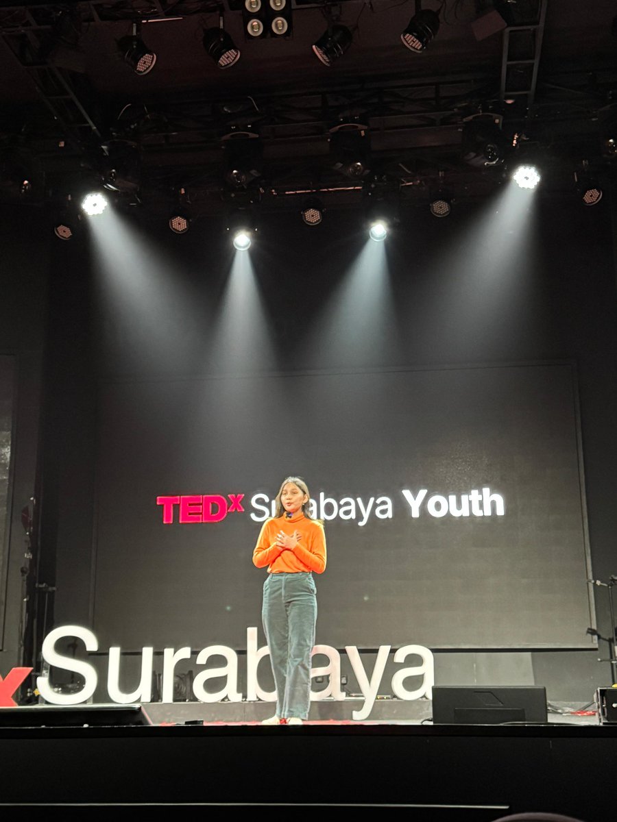 TedX Surabaya Youth

#tedx #tedxyouth #tedxindonesia #tedtalk #youngauthor #abinayaghinajamela #surabaya