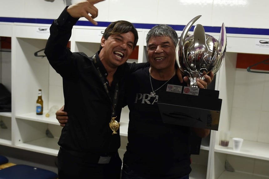 La vida es una mierda, fuerza para el Muñeco y para toda la familia Gallardo.