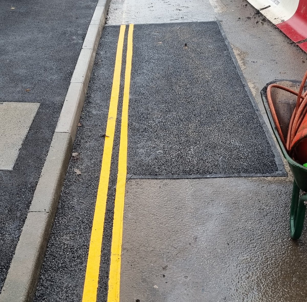 GroupKraken's tweet photo. This week in Southampton, the final mad reinstatement rush before Christmas has kicked off. 🎄💯
#Southampton #Construction #DeadlineDriven  #highways #railways https://t.co/Qk6n6pu7hx