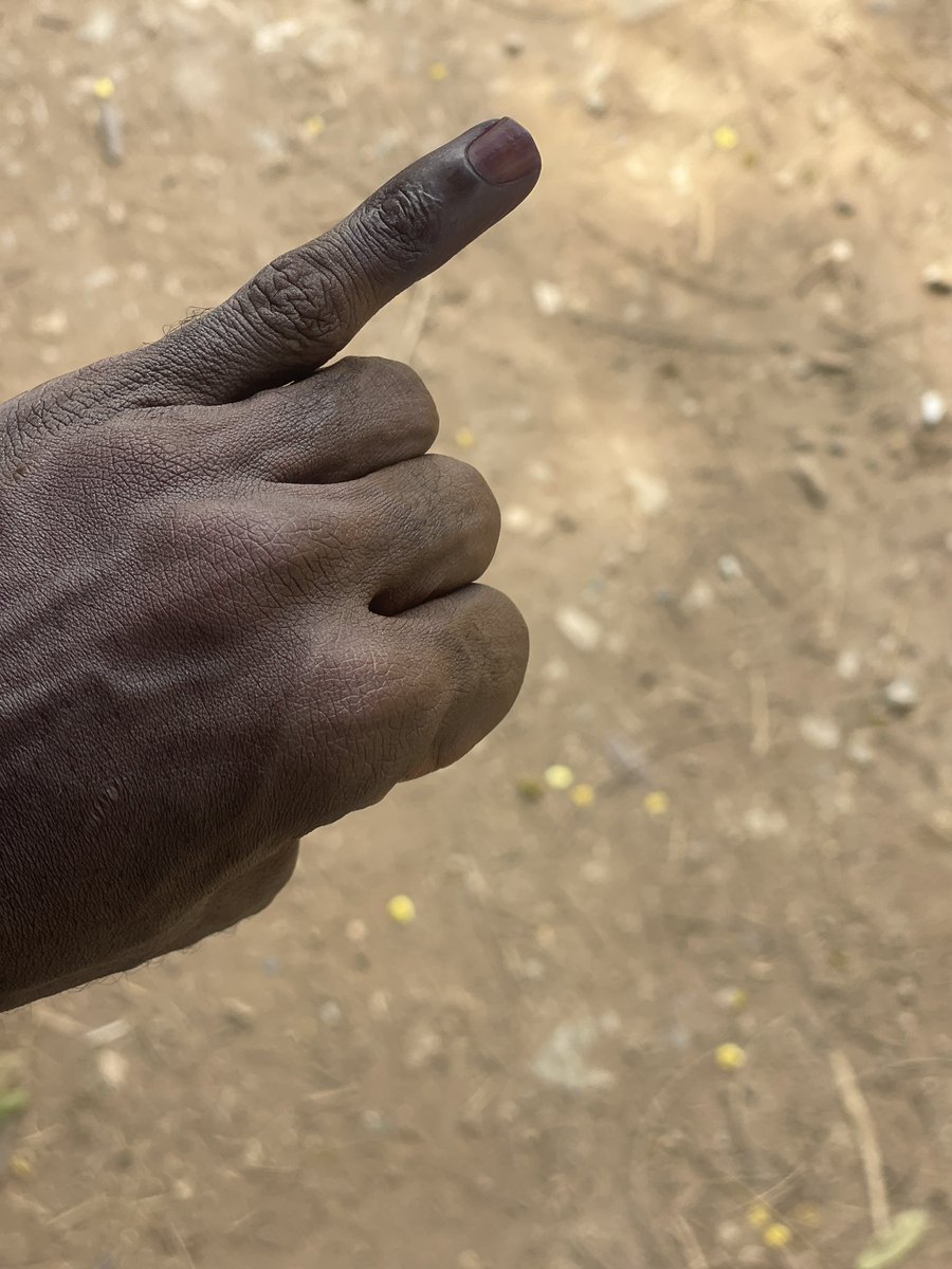 Jadyen97's tweet photo. I voted for #posibilities #FreeSHS #digitalisation
#iVotedForBawumia https://t.co/jd4qGt4wwO