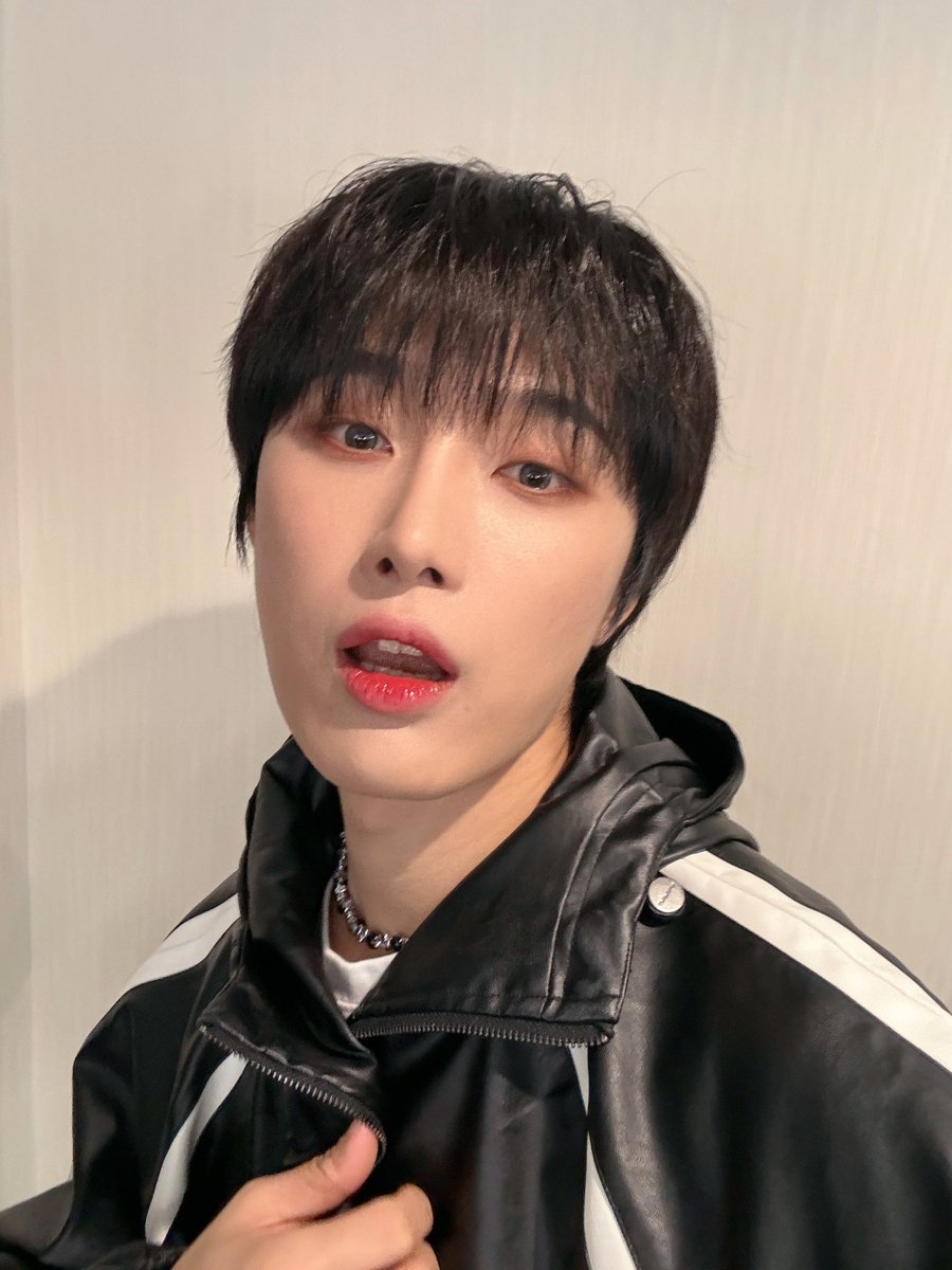 OmegaX_members's tweet photo. [#OX]

재미따
 
#OMEGA_X #오메가엑스 
#재한 #JAEHAN https://t.co/uL5ZUT2rP1