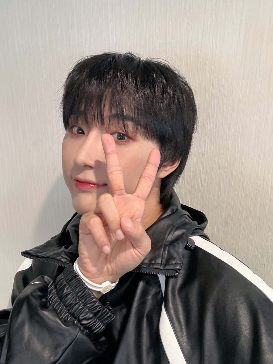 OmegaX_members's tweet photo. [#OX]

재미따
 
#OMEGA_X #오메가엑스 
#재한 #JAEHAN https://t.co/uL5ZUT2rP1