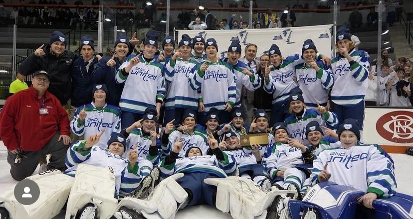 Mosey_29's tweet photo. Last Saturday, we celebrated the 2023-24 Section V Class B Champ, Far West Regional Champ, &amp; State Frozen Four team. Such a special group of players &amp; student athletes. Thank you for reshaping HS hockey in Batavia. Honored to coach this group. 🏆

Great start to the new season! https://t.co/A6rf1z8tvs